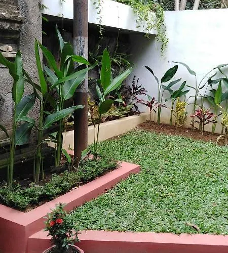 Shalana Homestay- Formerly Teka Teki House ゲストハウス